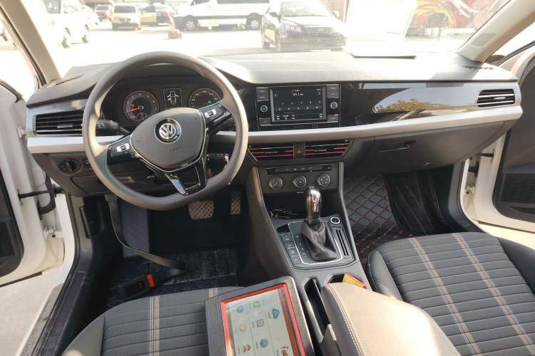 Used Volkswagen Lavida 2019 Hatchback 200TSI DSG Comfort Edition China VI
