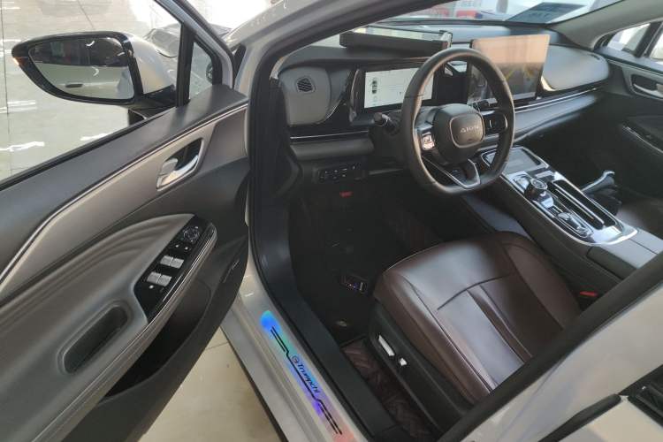 Used AION S Plus 2023 70 Intelligent Edition Lithium Iron Phosphate
