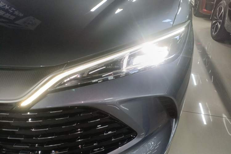 Used BYD Song L DM-i 2024 112 km Beyond Edition
