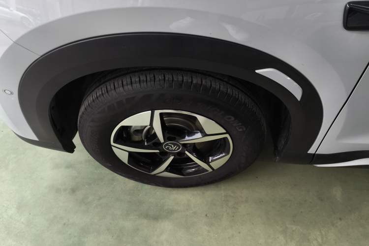 Used BYD Yuan UP 2025 Intelligent Driving Version 401 km Leading Edition