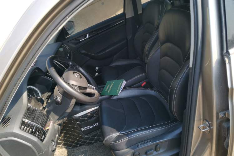 Used Skoda Kodiaq 2017 TSI330 7-Seater Two-Wheel-Drive Luxury Edition
