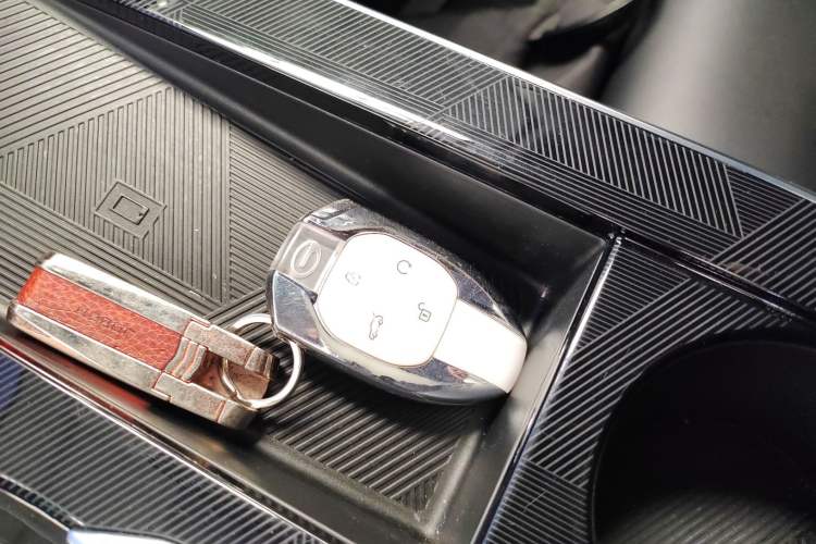 Used GAC Trumpchi EMKOO 2022 2.0T Neutron Star Pro Edition