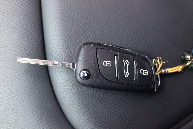 Used  5LS 2014 1.6T Elegant Version THP160