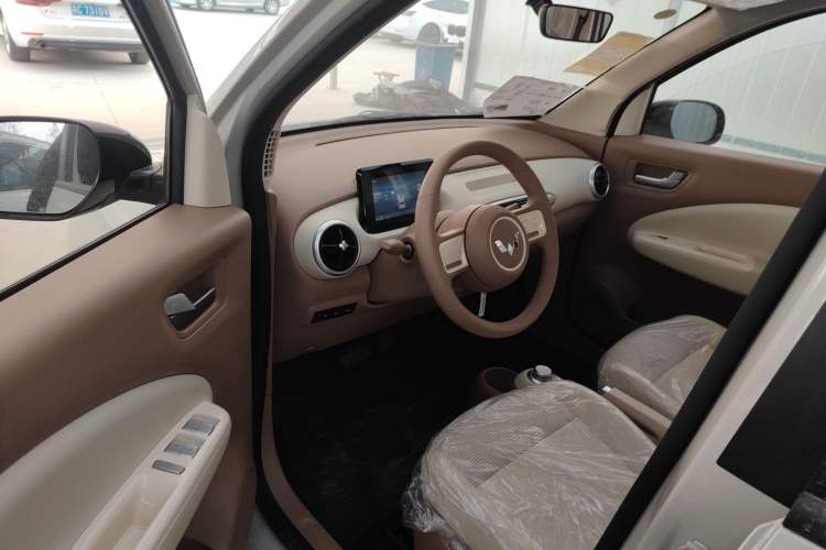Used Wuling Hongguang MINIEV 2025 Four-Door Version Advanced Edition

