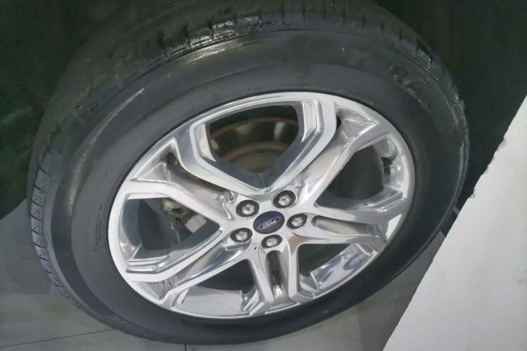 Used Ford Edge 2018 EcoBoost 245 Two-Wheel-Drive Titanium 7-Seater China V Standard
