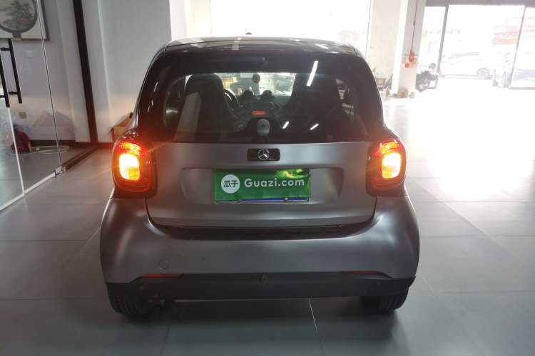 Used  fortwo 2015 1.0L 52 kW Hardtop Passion Edition