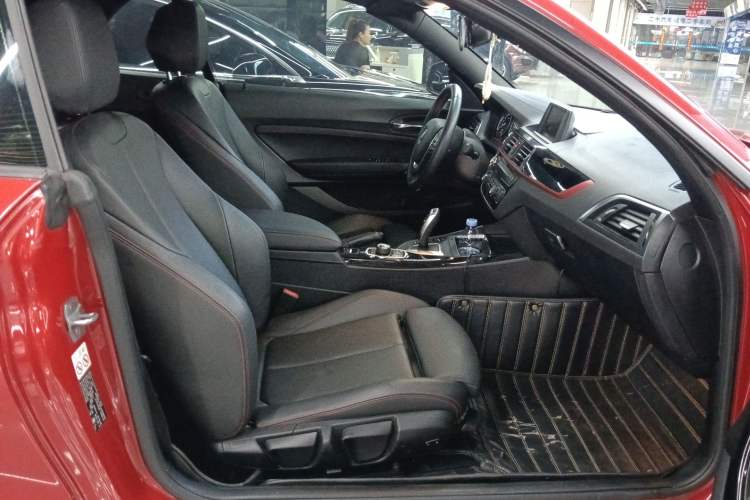 Used BMW 2 Series 2018 220i Convertible Coupe Sports Design Package
