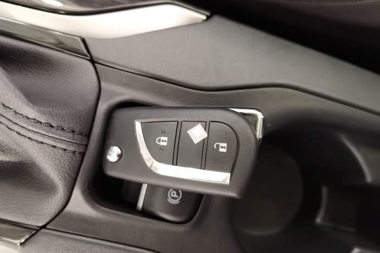 Used Toyota FRONTLANDER 2023 2.0L CVT Elite Edition