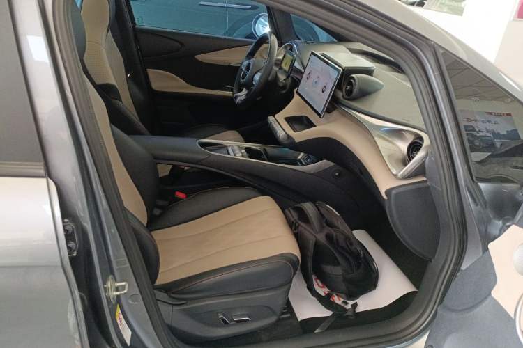 Used BYD Dolphin 2023 420 km Fashion Edition