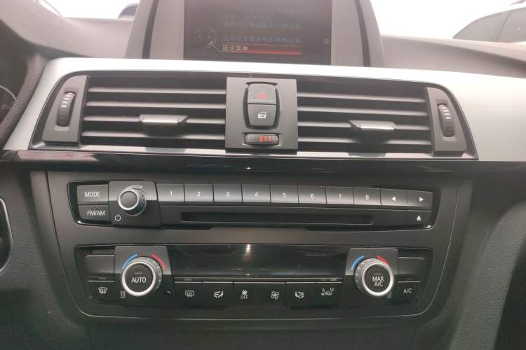 Used BMW 4 Series 2014 420i Convertible Fashion Model
