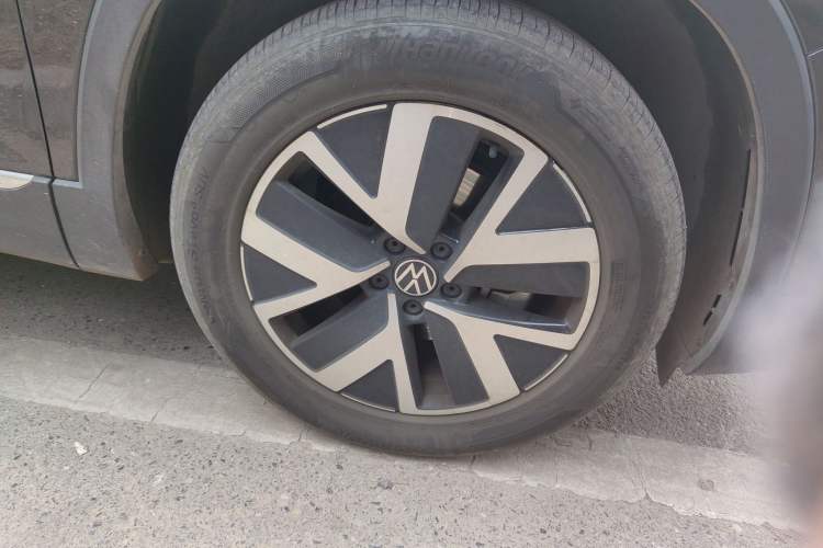 Used Volkswagen Tayron 2023 330TSI Two-Wheel-Drive Luxury Plus Advanced Version