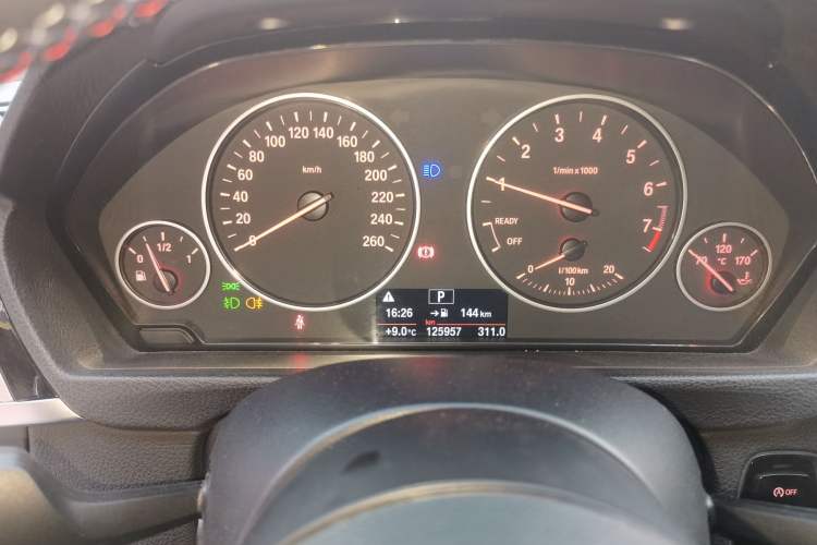 Used BMW 3 Series 2016 320Li Ambition Model
