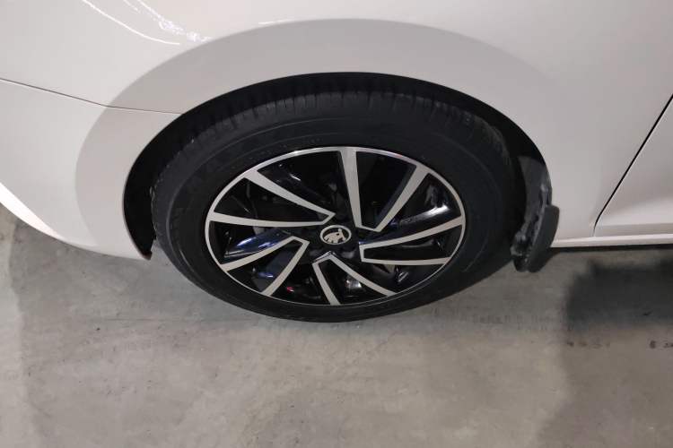 Used Skoda Rapid 2020 1.5L Automatic Comfort Edition
