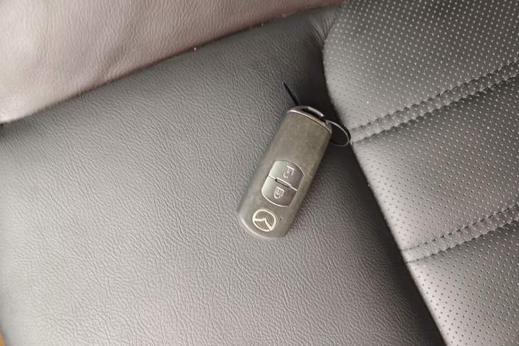 Used Mazda CX-4 2018 2.0L Automatic Two-Wheel Drive Blue Sky Premium Upgrade Version China VI Standard
