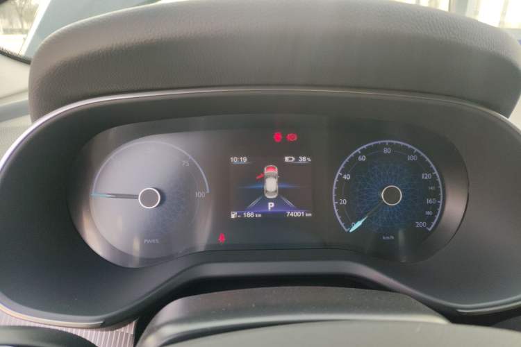 Used Hongqi E-QM5 2022 431 km Charge & Enjoy Edition
