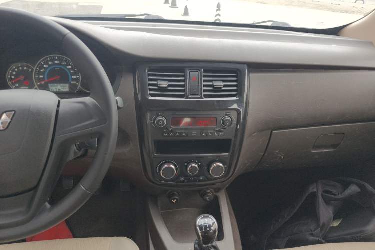 Used Wuling Rongguang V 2016 1.2L Standard Version