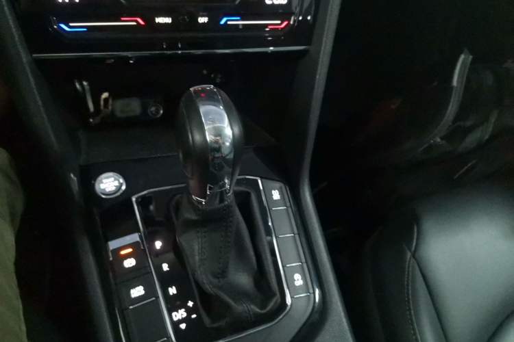 Used Volkswagen Tharu 2021 280TSI Two-Wheel Drive Comfort Edition
