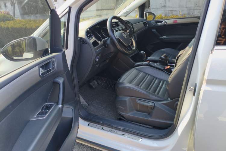 Used Volkswagen Touran 2018 Volkswagen Touran L 280TSI DSG Boundary Edition 7 Seats China V Emission Standard
