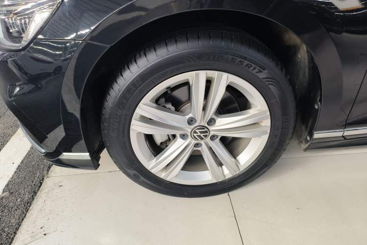 Used Volkswagen Magotan 2023 2 Million Units Limited-Edition 280TSI DSG Comfort Version