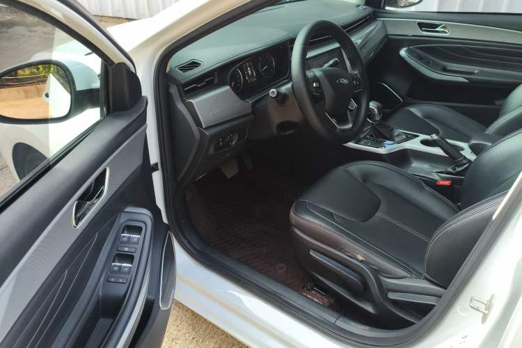 Used Chery Arrizo 5 2019 1.5L CVT Leisure Edition China V standard
