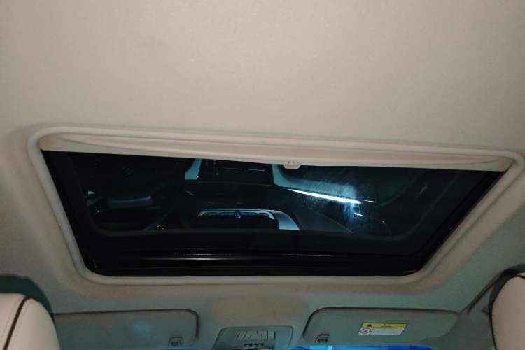 Used Buick GL8 2022 Land Executive Class 652T Prestige Model