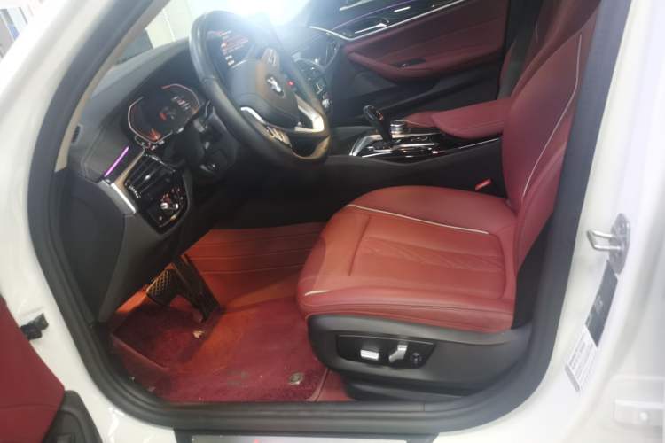 Used BMW 5 Series 2021 525Li Luxury Package