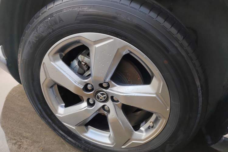 Used Toyota RAV4 2020 2.0L CVT 4x4 Style PLUS Edition
