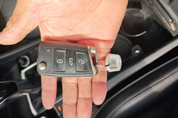 Used Volkswagen Sagitar 2023 300TSI DSG Excellence Edition
