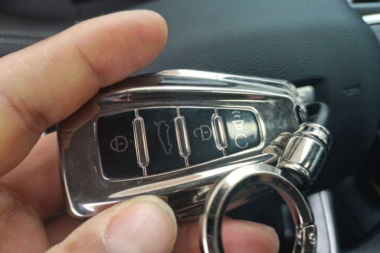 Used Radar King Kong 2025 PHEV All-Wheel-Drive Extended-Range “Thousand-Mile Diamond” Electric Hybrid PLUS Edition
