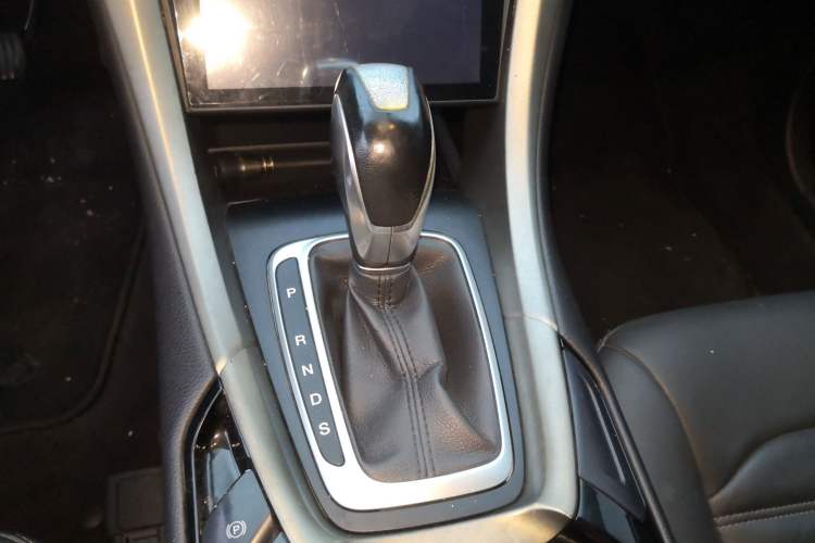 Used Ford Mondeo 2013 2.0L GTDi 200 Fashion Edition
