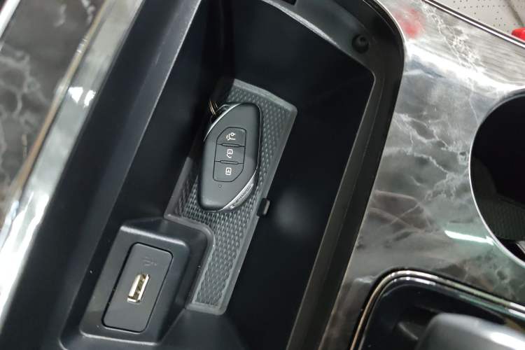 Used FORTHING Yacht 2023 1.5T DCT Starry Luxury Edition
