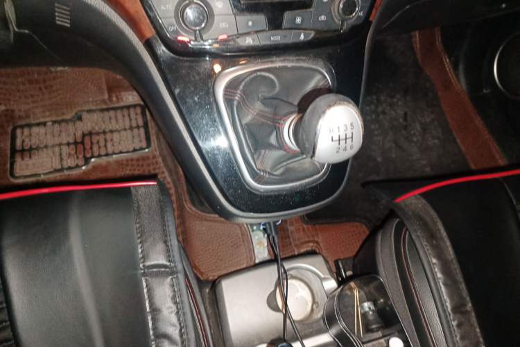 Used Haval H6 2014 Sport Version 1.5T Manual Two-Wheel Drive Elite Edition
