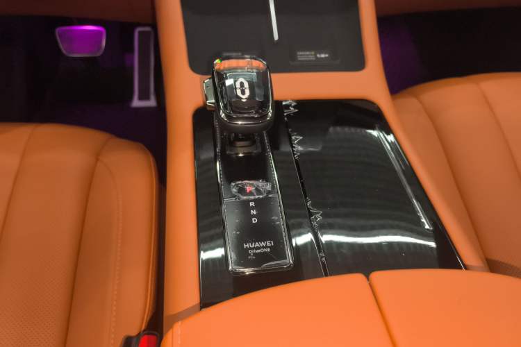 Used Hima AITO M7 2024 1.5T Intelligent Drive Rear-Drive Ultra Version 5 Seats
