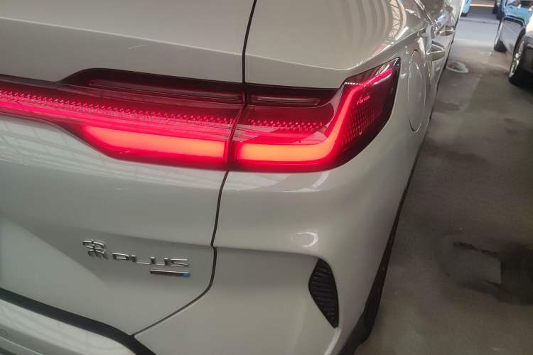 Used BYD Song PLUS New Energy 2025 EV 520km Premium Version
