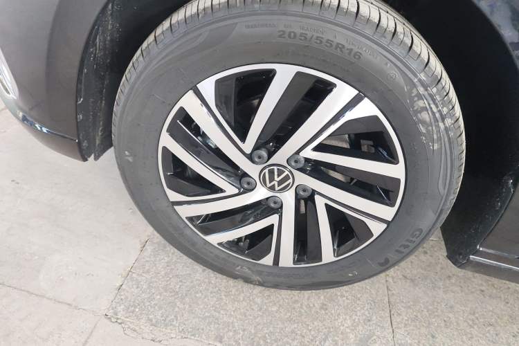 Used Volkswagen Lavida 2024 1.5L Automatic 5 Million Edition