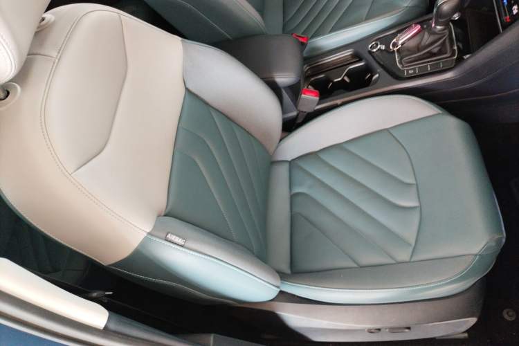 Used Volkswagen Tharu 2023 300TSI Two-Wheel-Drive Full Moon Edition
