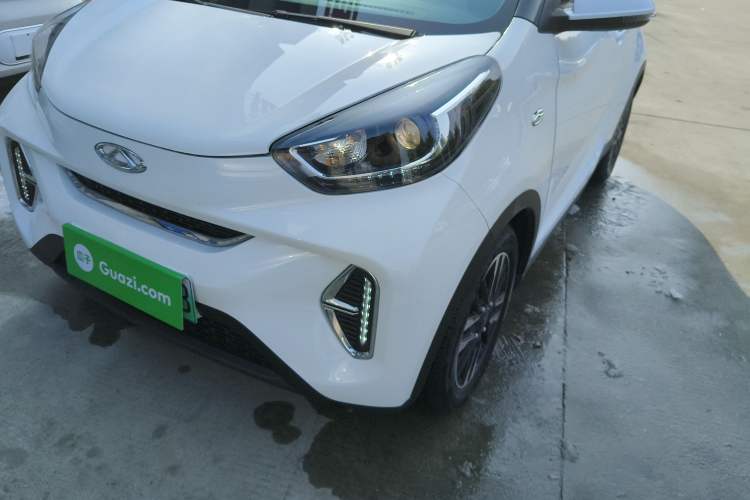 Used Chery Little Ant 2022 Sweet Pink Edition Full Sugar Version Lithium Iron Phosphate 29.2 kWh 30 kW 301 km