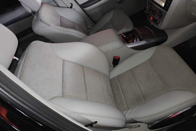 Used Mercedes-Benz R-Class 2014 R 320 4MATIC Business Model