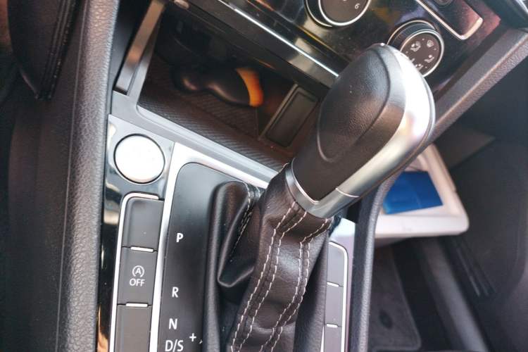 Used Volkswagen Golf 2018 280TSI Automatic R-Line Model
