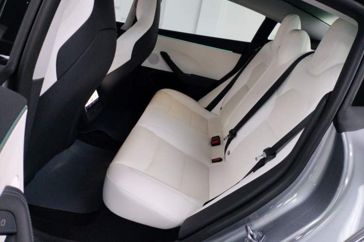 Used Tesla Model 3 2024 High-Performance All-Wheel-Drive Version
