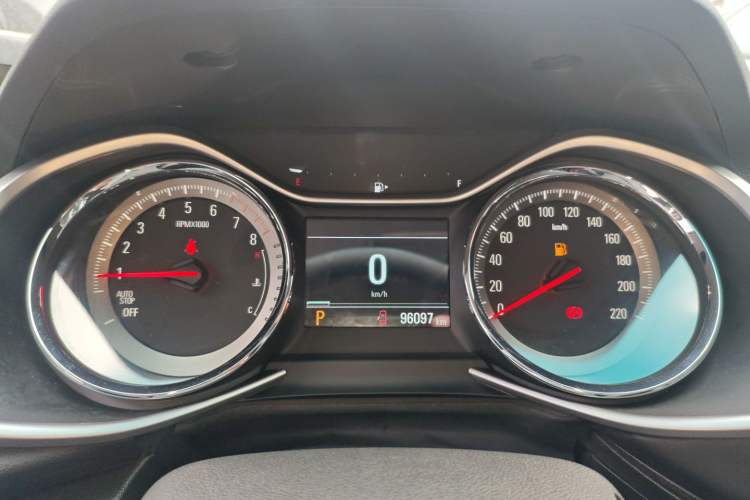 Used Chevrolet Orlando 2019 Redline 530T Automatic Enjoyment Version (5+2 Seating) China VI
