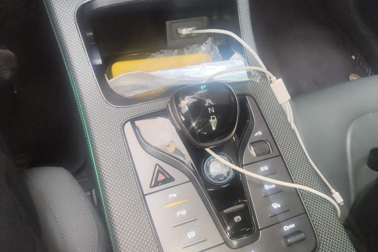 Used BYD Han 2022 EV 610 km All-Wheel-Drive Qianshan Cui Limited Edition
