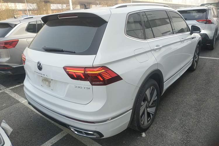Used Volkswagen Tiguan L 2023 Restyled 330TSI Automatic Two-Wheel Drive R-Line Enhanced Comfort Version