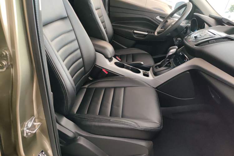 Used Ford Kuga 2015 1.5L GTDi Two-Wheel-Drive Comfort Model
