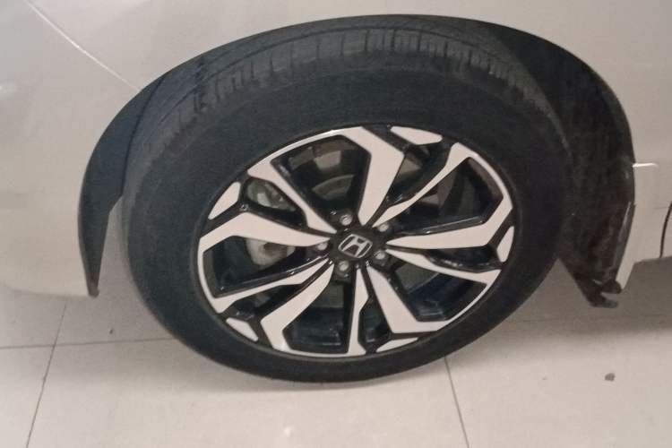 Used Honda UR-V 2017 240TURBO Two-Wheel Drive Luxury Edition China V
