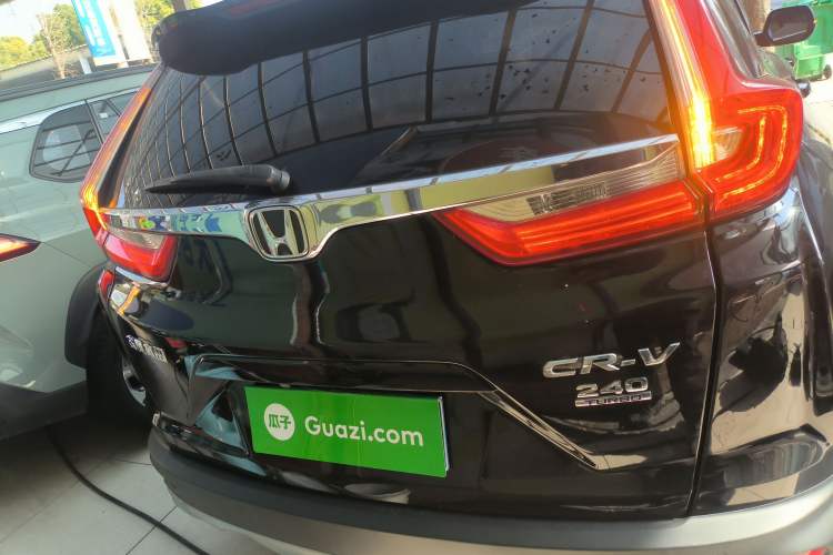 Used Honda CR-V 2017 240TURBO CVT Front-Wheel Drive Fashion Edition
