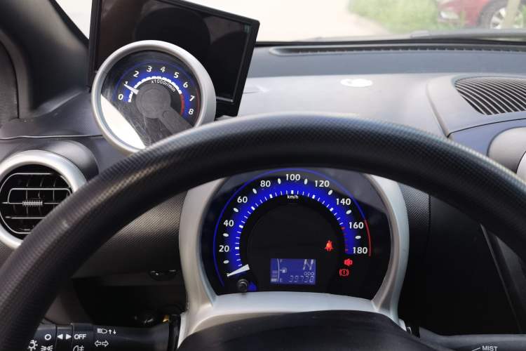 Used BYD F0 2015 1.0L AMT XuanKu Model
