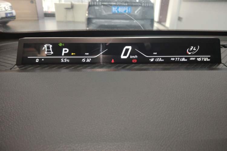 Used NETA V 2021 Long-Range Entertainment Edition Upgrade Model