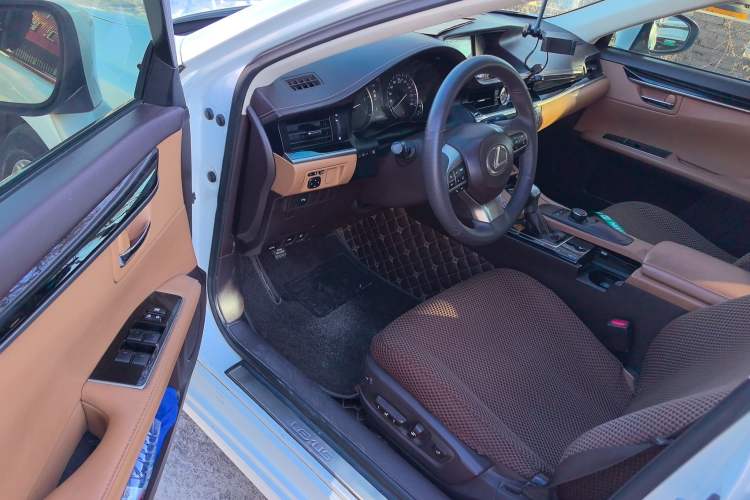 Used Lexus ES 2015 200 Elite Edition
