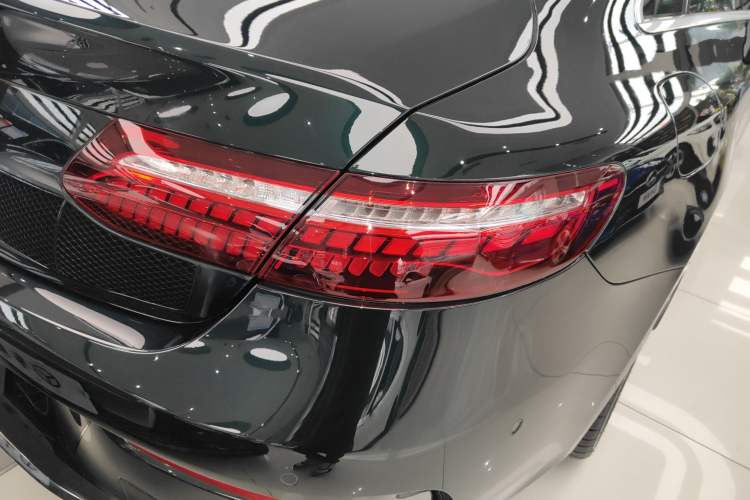 Used Mercedes-Benz E-Class (Import) 2021 E 300 Coupe